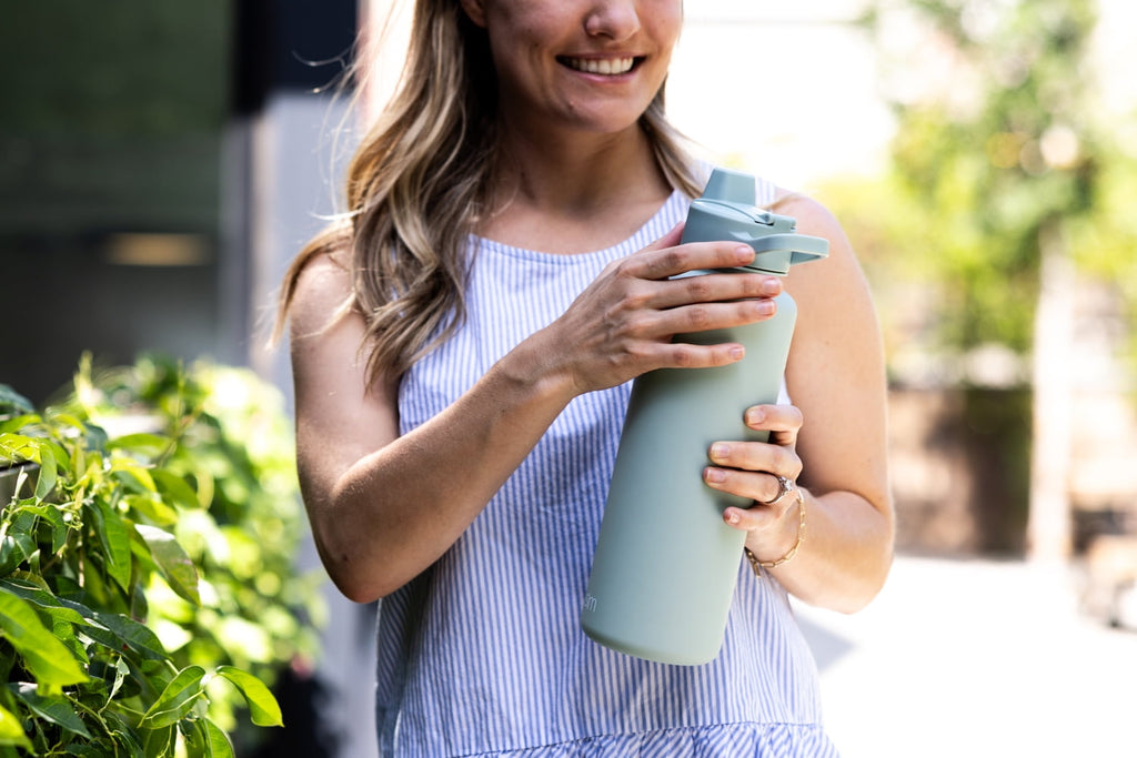 Simple Modern 48 fl oz Reusable Tritan Summit Water Bottle with Silicone Straw Lid|Seaglass Sage - 9LP4