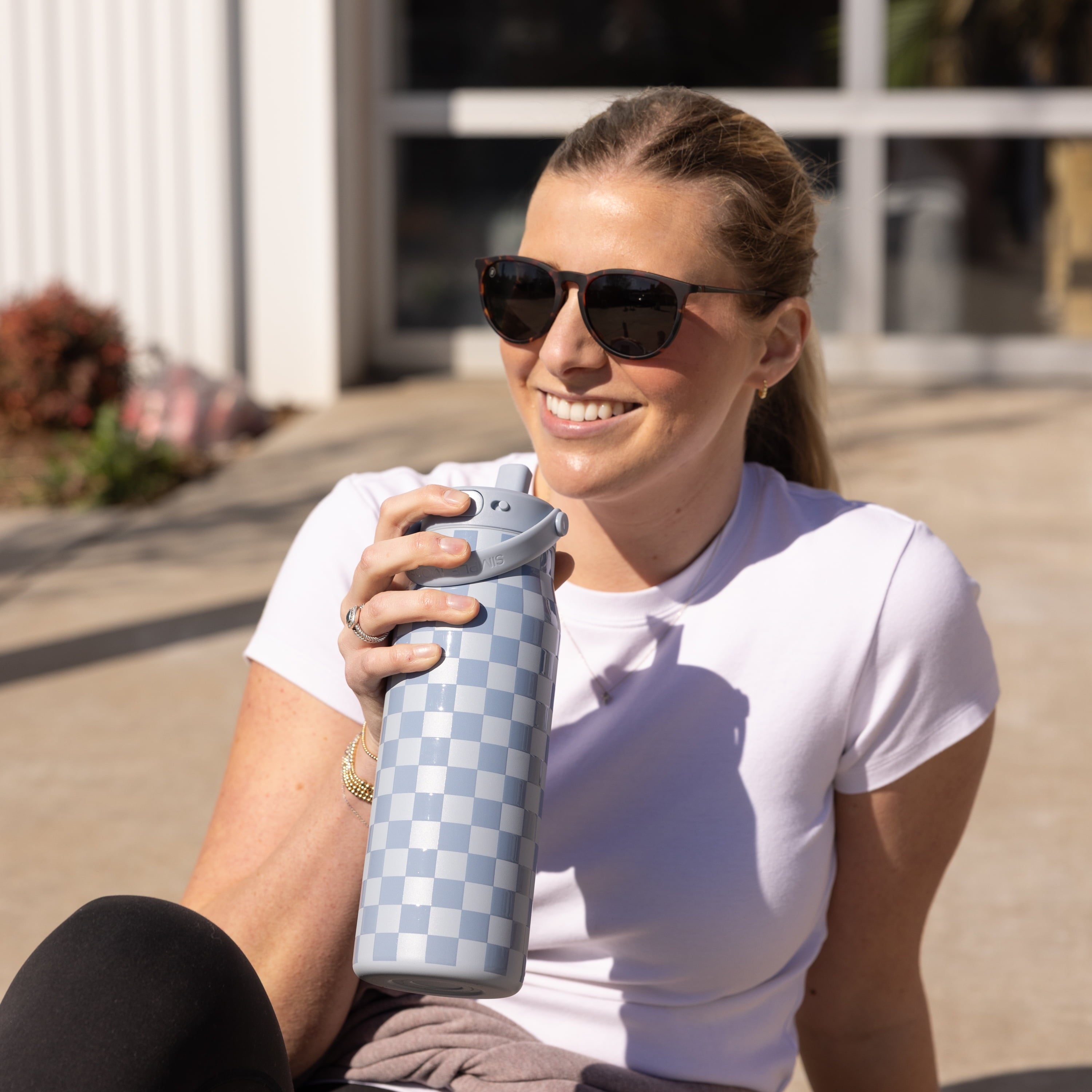 Simple Modern 34 fl oz Insulated Stainless Steel Mesa Wide Mouth Water Bottle with Handle and Push Button Straw Lid | Mystifying Blue Checkmate - QK5M