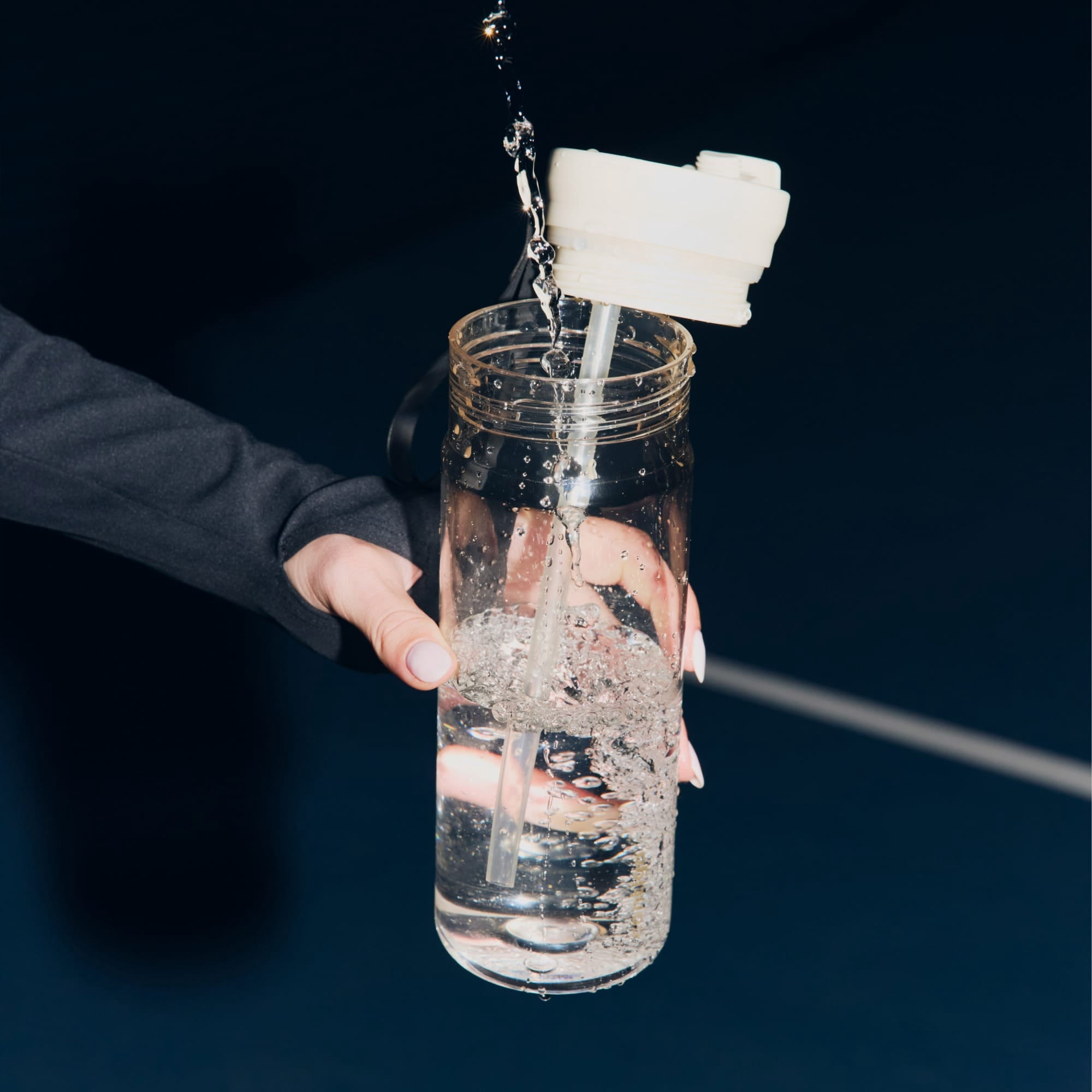 Contigo DualSip Leakproof Plastic Reusable Water Bottle with Carrying Strap, Cream/Clear, 28 oz - HWLB