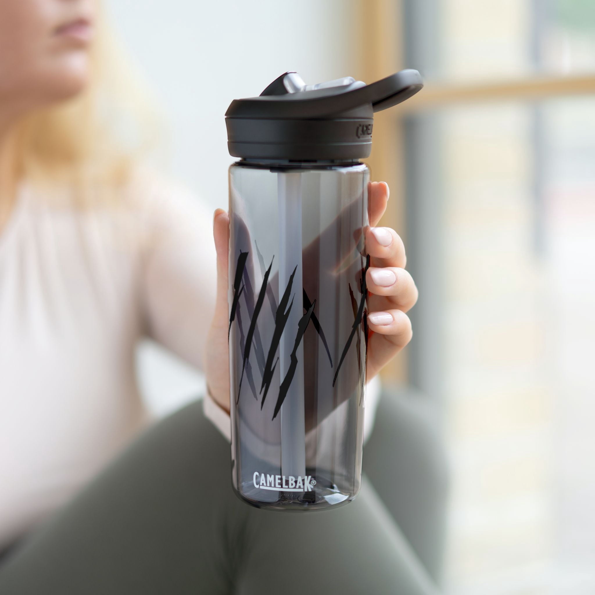 Effete Feline Claw Marks Scratch CamelBak Eddy®  Water Bottle, 20oz\25oz - IANJ
