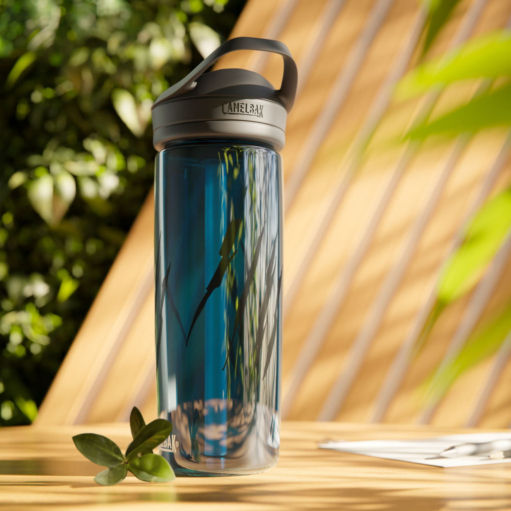Effete Feline Claw Marks Scratch CamelBak Eddy®  Water Bottle, 20oz\25oz - IANJ