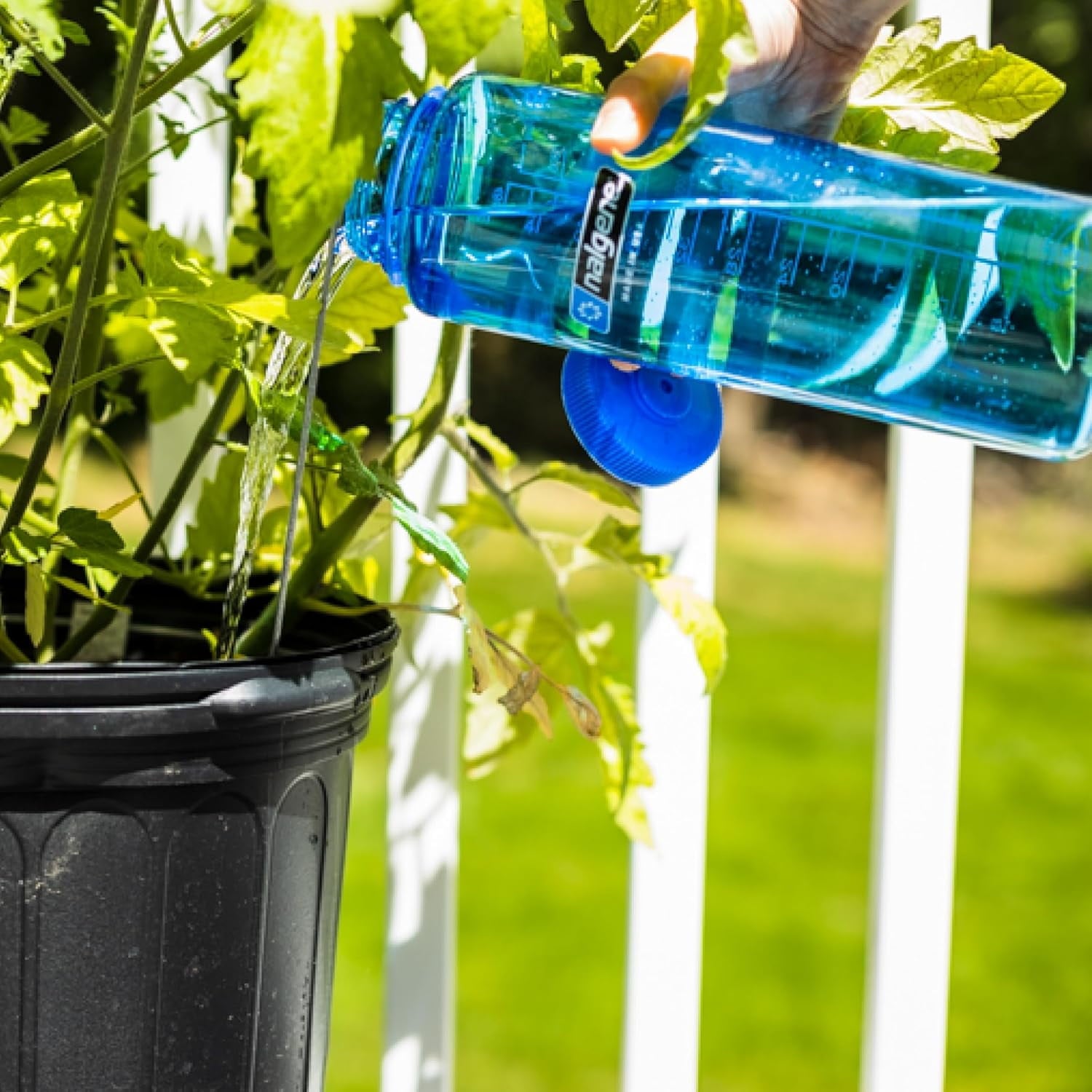 Nalgene Sustain Tritan BPA-Free Water Made with Material Derived from 50% Plastic Waste (using ISCC certified mass balance), 48 OZ, Wide Mouth, Cerulean - 29NK