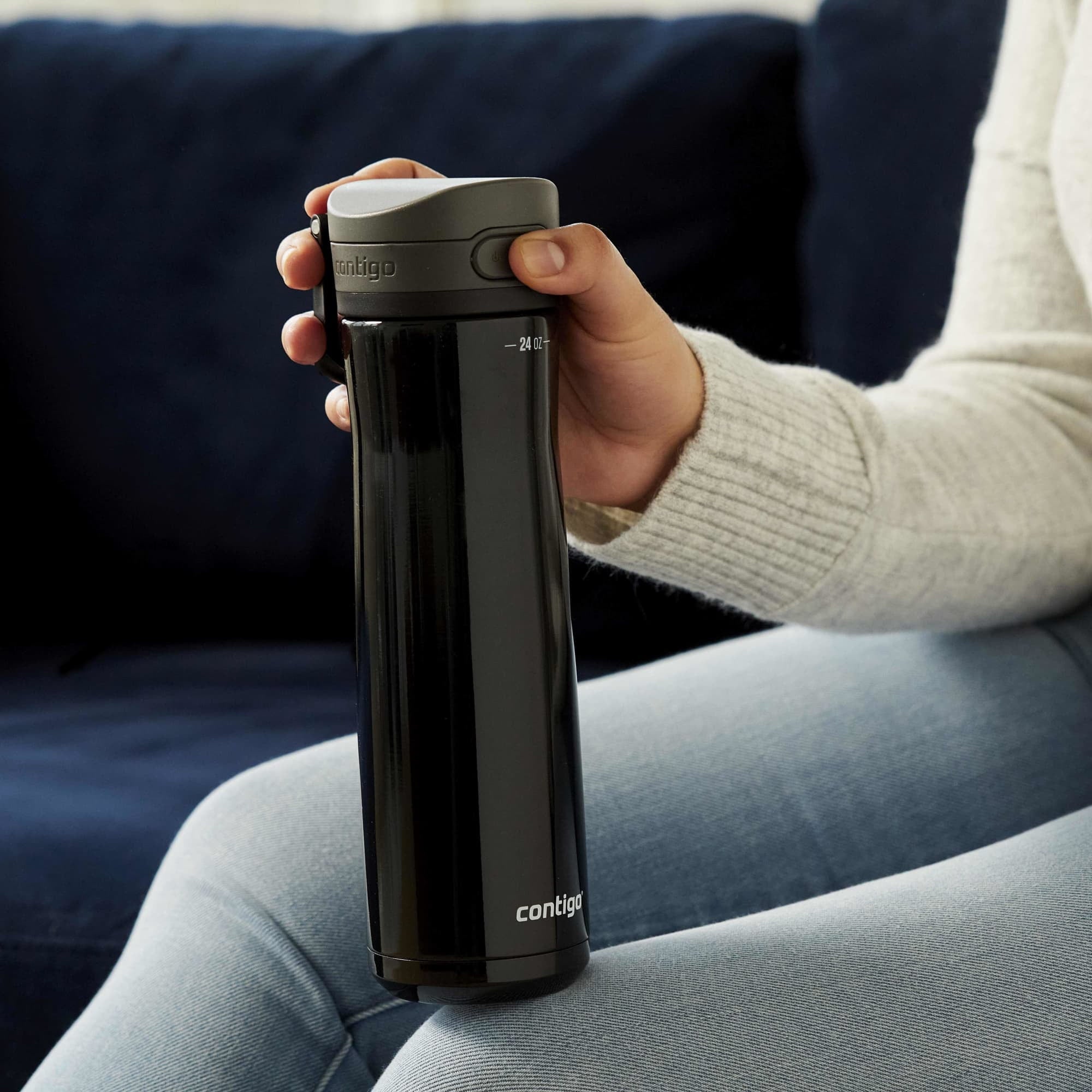 Contigo Jackson Chill Bundle 2 Water Bottles Black 24oz and Blueberry 20oz with Autopop Lid - E60I