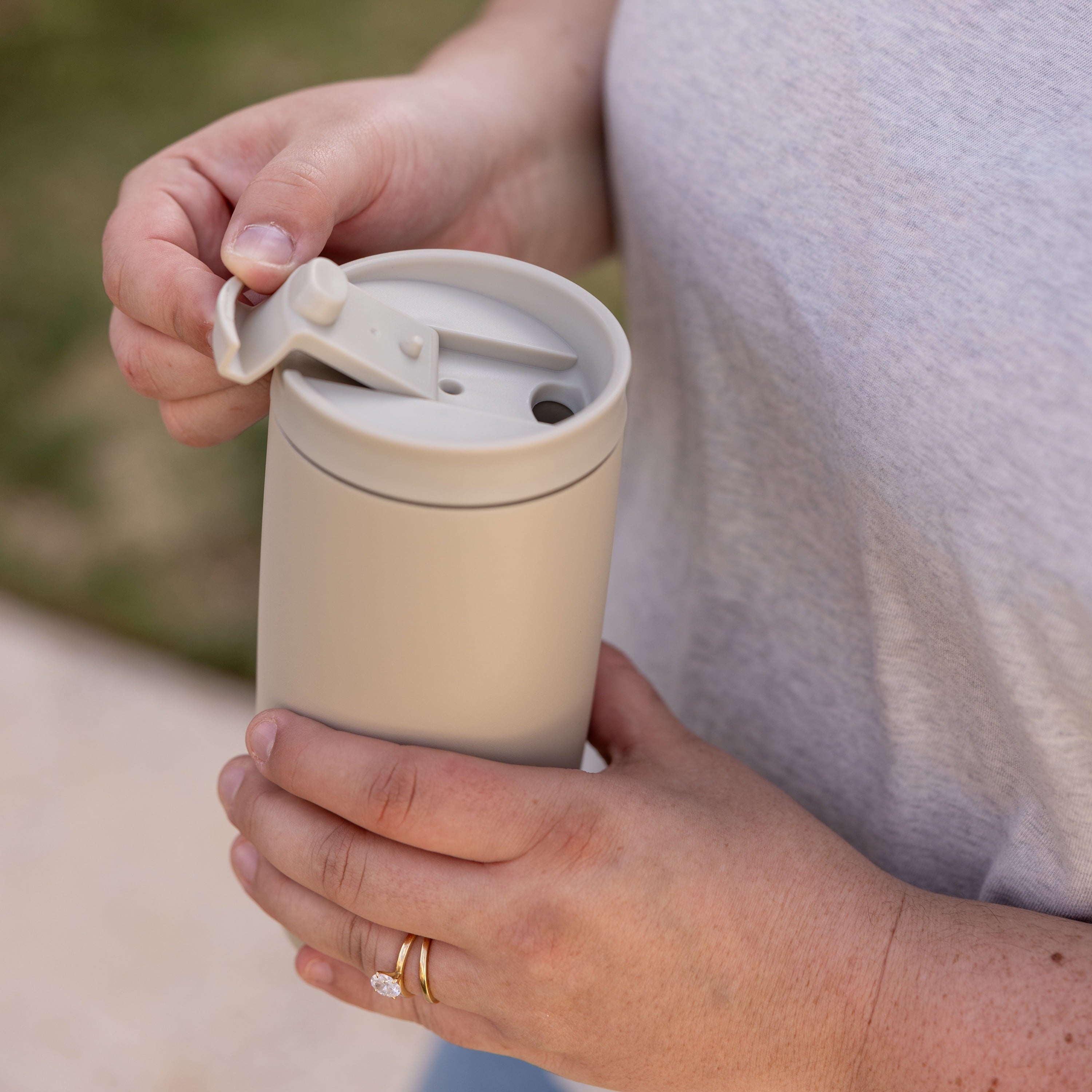 Simple Modern 16 fl oz Insulated Stainless Steel Voyager Coffee Tumbler with Insulated Flip Lid - 2NOE