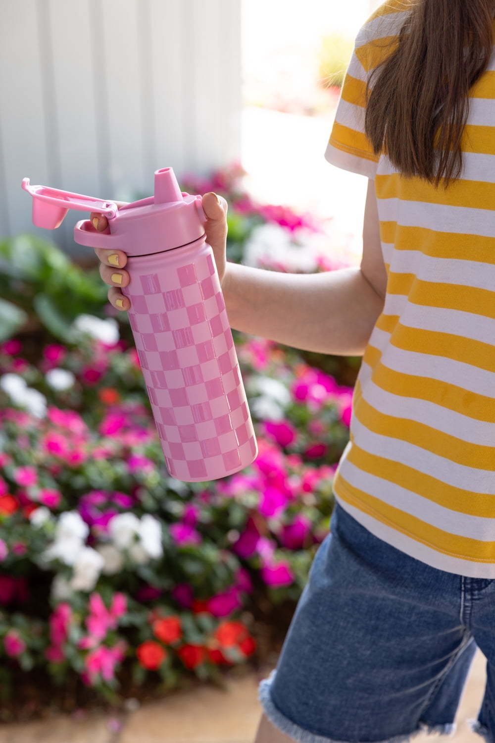 Simple Modern 18 fl oz Insulated Stainless Steel Summit Water Bottle with Covered Silicone Straw Lid | Sweet Taffy - 28S2