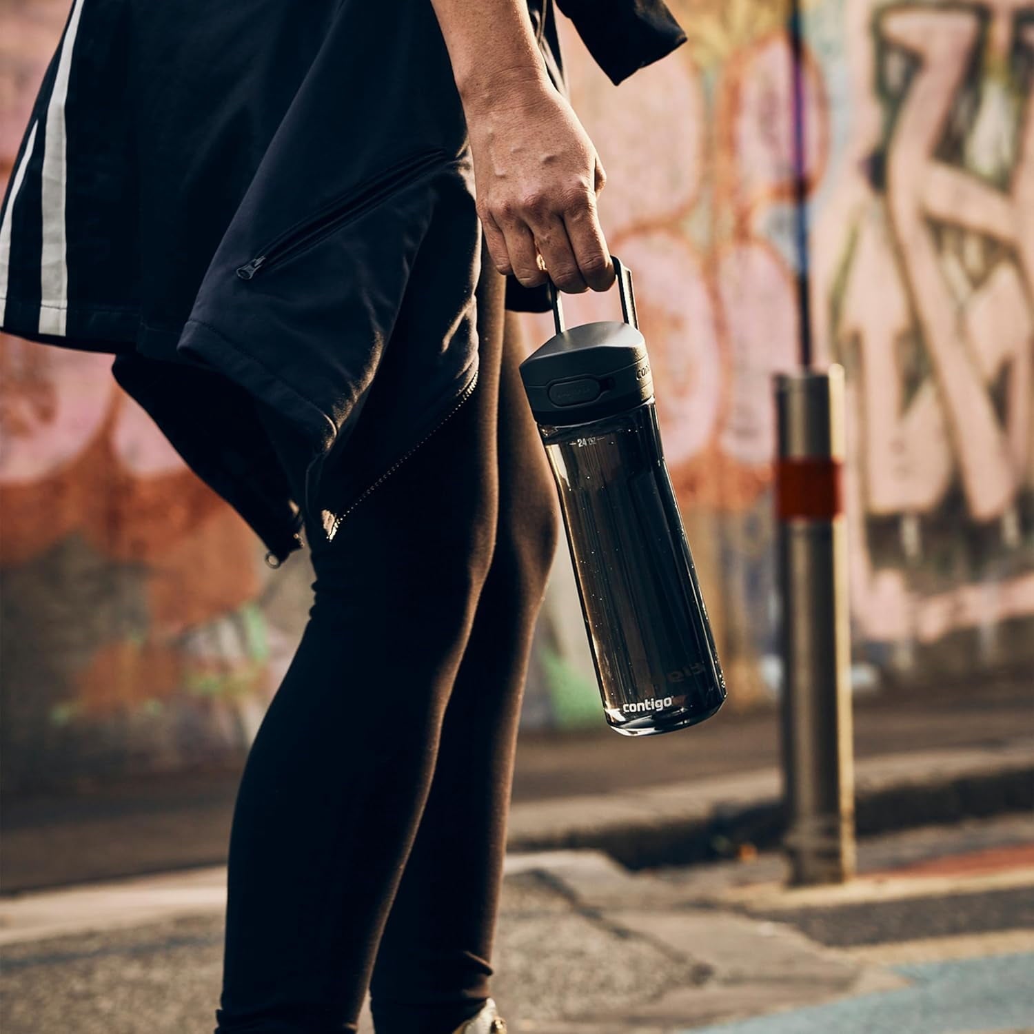 Contigo - Water Bottle with Leak-Proof and Locking Lid, BPA Free, 709ml Capacity, Black - 9OMB